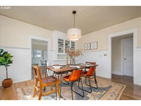 535 SE 53rd Avenue Portland OR 97215