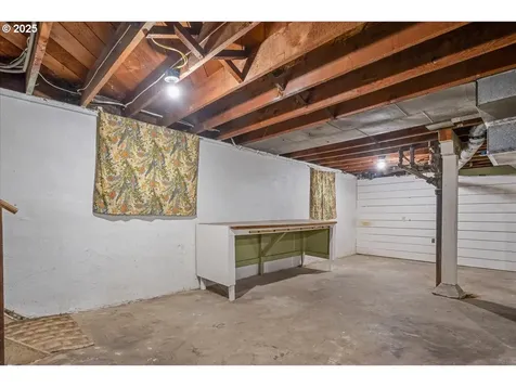 535 SE 53rd Avenue Portland OR 97215