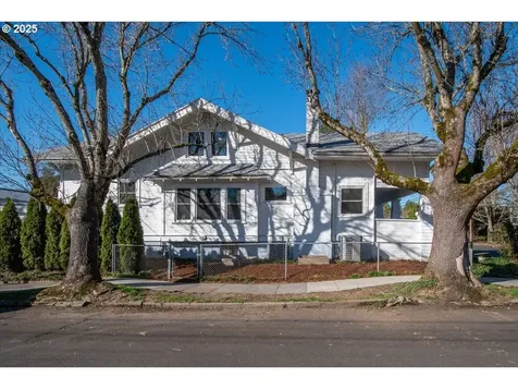 535 SE 53rd Avenue Portland OR 97215
