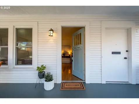 535 SE 53rd Avenue Portland OR 97215