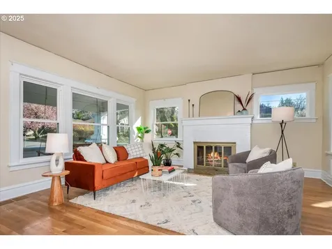 535 SE 53rd Avenue Portland OR 97215