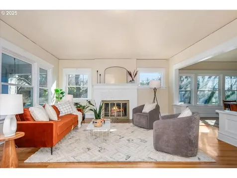 535 SE 53rd Avenue Portland OR 97215