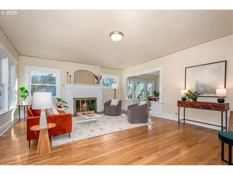 535 SE 53rd Avenue Portland OR 97215