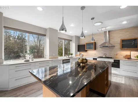 15542 NW Andalusian Way Portland OR 97229