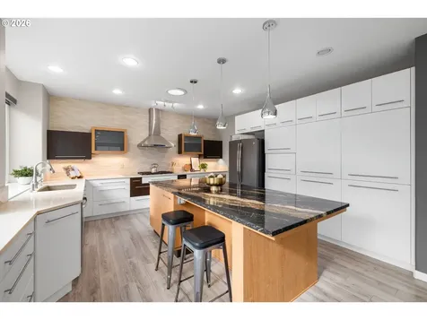 15542 NW Andalusian Way Portland OR 97229