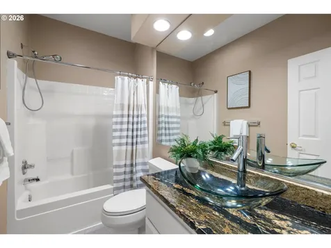 15542 NW Andalusian Way Portland OR 97229