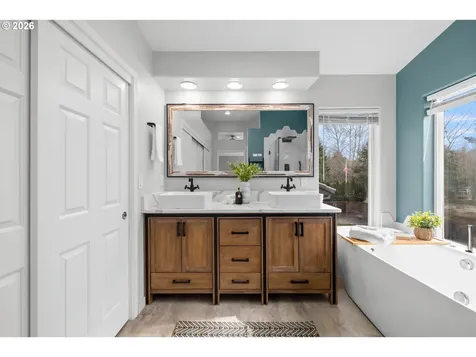 15542 NW Andalusian Way Portland OR 97229