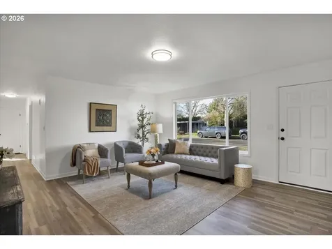 2014 NE Galloway Street Mcminnville OR 97128
