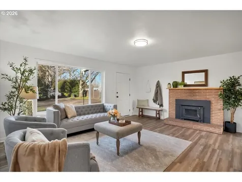 2014 NE Galloway Street Mcminnville OR 97128
