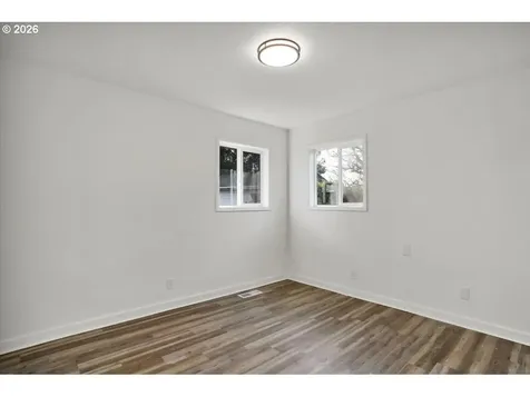 2014 NE Galloway Street Mcminnville OR 97128