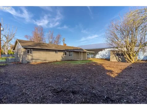 2014 NE Galloway Street Mcminnville OR 97128