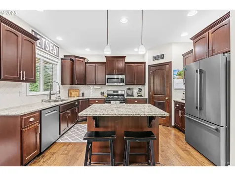 12504 NE Salmon Creek Avenue Vancouver WA 98686