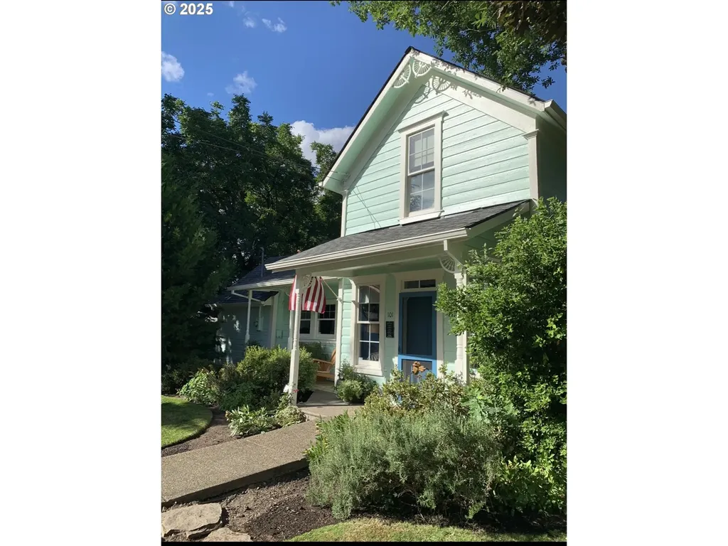 101 5th Street Dayton OR 97114