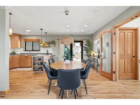 1263 SE 71st Avenue Portland OR 97215