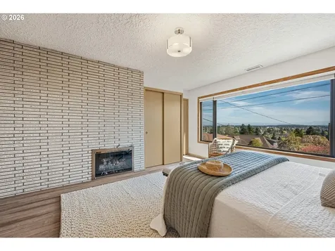 1263 SE 71st Avenue Portland OR 97215