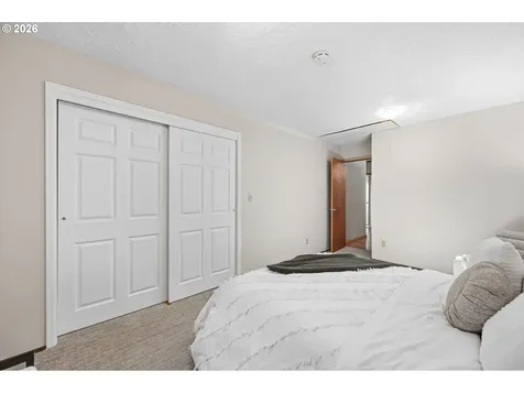 1263 SE 71st Avenue Portland OR 97215
