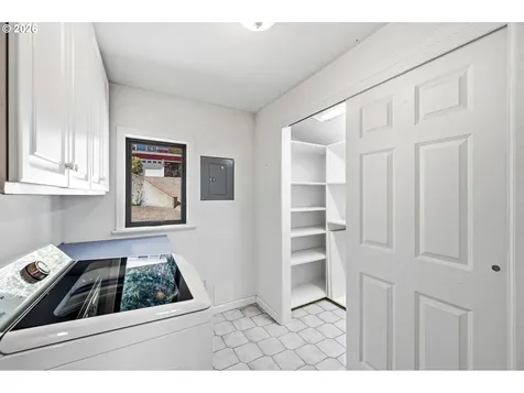 1263 SE 71st Avenue Portland OR 97215