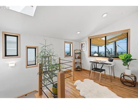 1263 SE 71st Avenue Portland OR 97215
