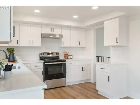 819 SE Olympia Drive Vancouver WA 98683