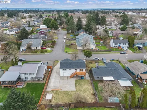 819 SE Olympia Drive Vancouver WA 98683