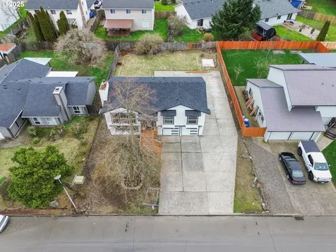 819 SE Olympia Drive Vancouver WA 98683