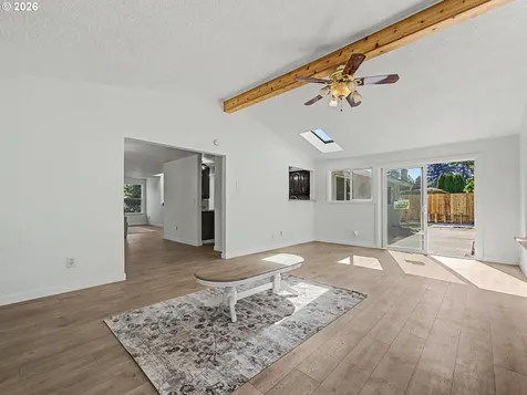 15893 NE Holladay Street Portland OR 97230