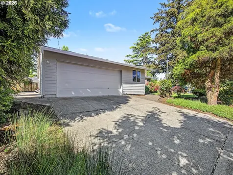 15893 NE Holladay Street Portland OR 97230