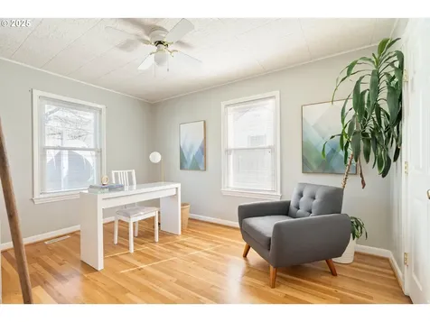 7052 N Wellesley Avenue Portland OR 97203