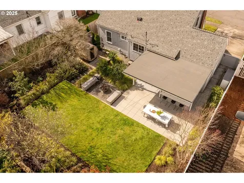 7052 N Wellesley Avenue Portland OR 97203