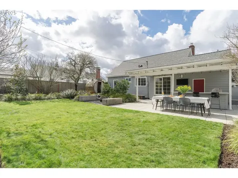 7052 N Wellesley Avenue Portland OR 97203