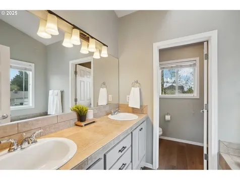19145 Gentry Highlands Lane Oregon City OR 97045