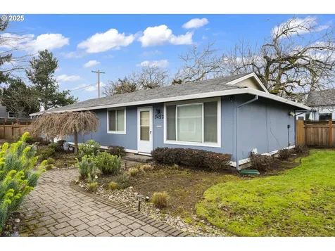 7450 N Portsmouth Avenue Portland OR 97203
