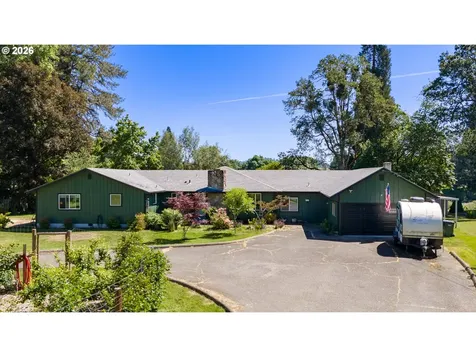 3356 Fisher Road Roseburg OR 97471