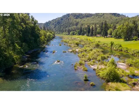 3356 Fisher Road Roseburg OR 97471