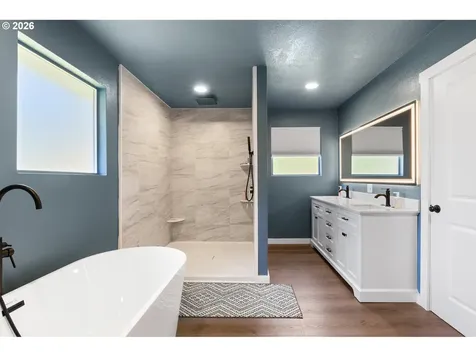 3356 Fisher Road Roseburg OR 97471