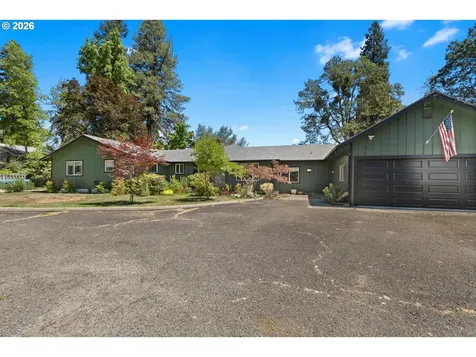 3356 Fisher Road Roseburg OR 97471
