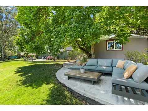 3356 Fisher Road Roseburg OR 97471