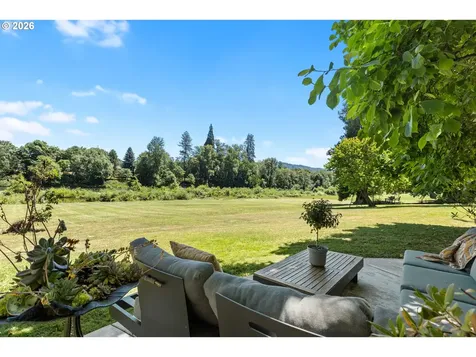 3356 Fisher Road Roseburg OR 97471