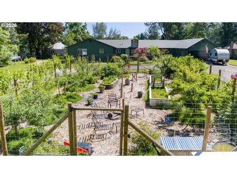 3356 Fisher Road Roseburg OR 97471