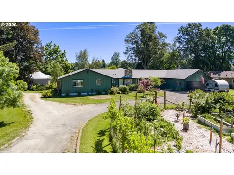 3356 Fisher Road Roseburg OR 97471