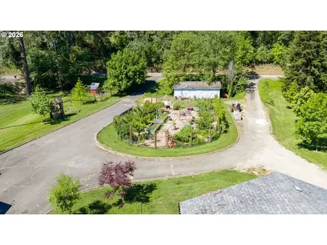 3356 Fisher Road Roseburg OR 97471