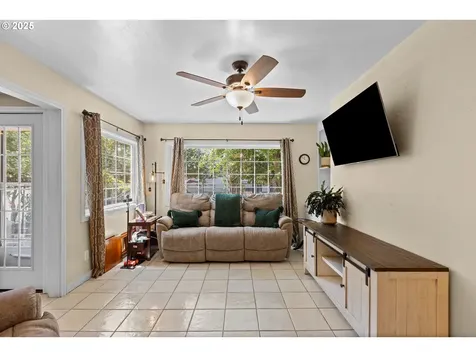 415 W Madrone Street Roseburg OR 97470