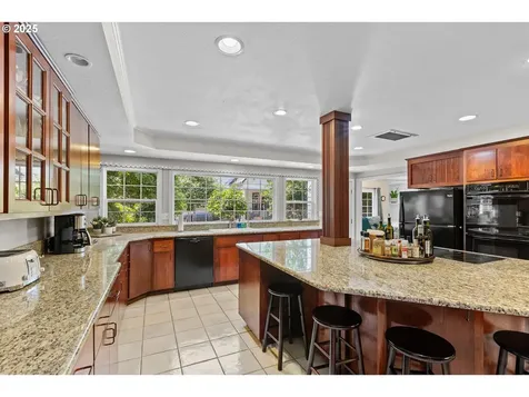 415 W Madrone Street Roseburg OR 97470
