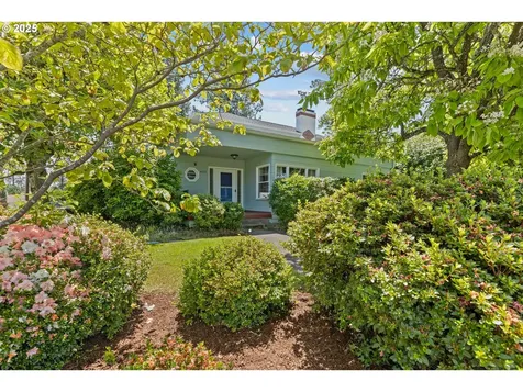 415 W Madrone Street Roseburg OR 97470