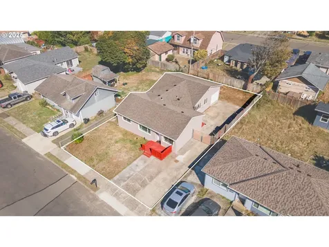 1655 Garfield Street North Bend OR 97459