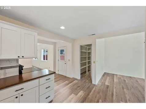 1655 Garfield Street North Bend OR 97459