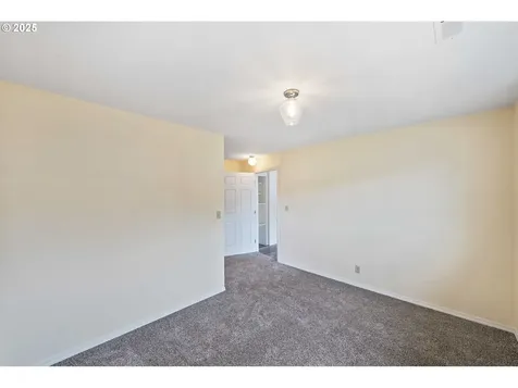 1655 Garfield Street North Bend OR 97459