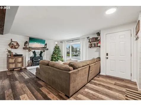 171 NE 18th Street Gresham OR 97030