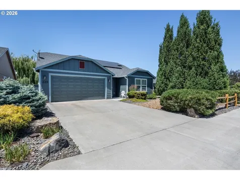 339 SW 33rd Drive Redmond OR 97756