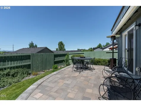 339 SW 33rd Drive Redmond OR 97756
